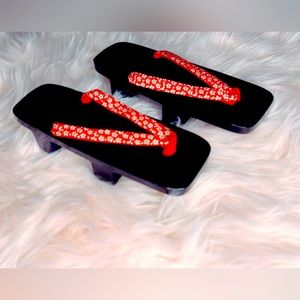 Original Japanese Tabi geisha shoes. Never used Size 7